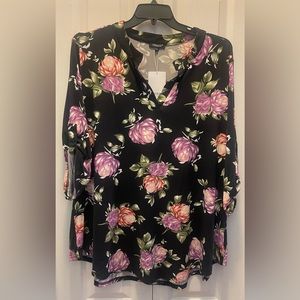 NWT Othyroce floral top